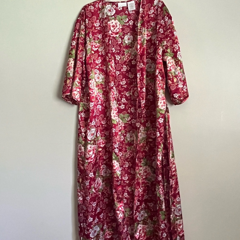 Secret Treasures Red silk robe with floral print.